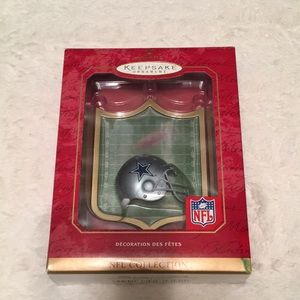 Hallmark 2001 NFL Dallas Cowboys Ornament